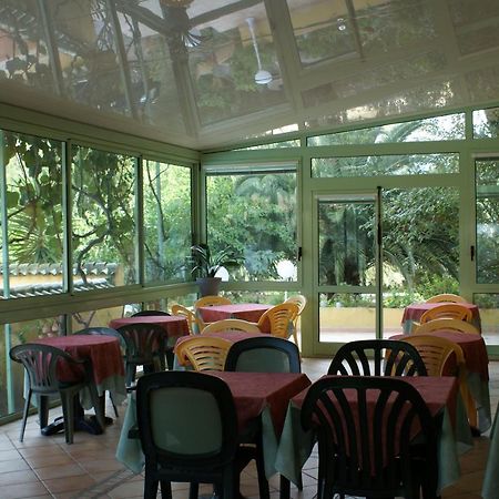 Hotel Cyrnea Καλβί Εξωτερικό φωτογραφία