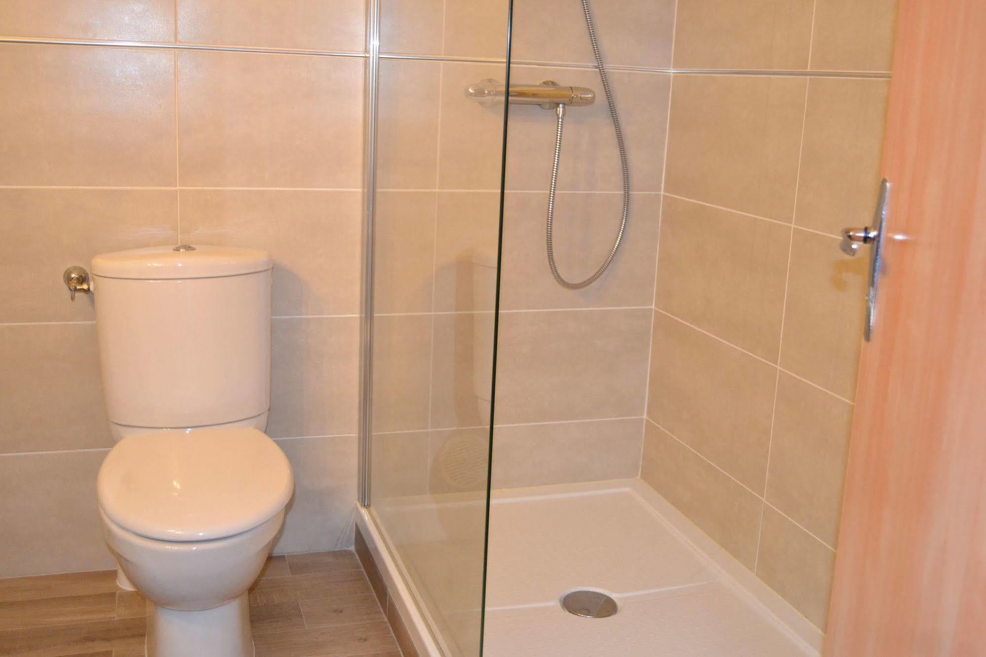 Hotel Cyrnea Καλβί Εξωτερικό φωτογραφία