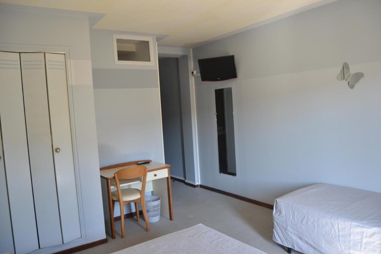 Hotel Cyrnea Καλβί Εξωτερικό φωτογραφία