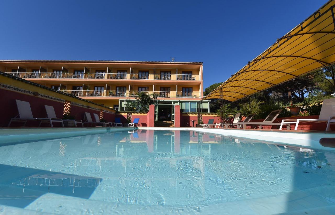 Hotel Cyrnea Καλβί Εξωτερικό φωτογραφία