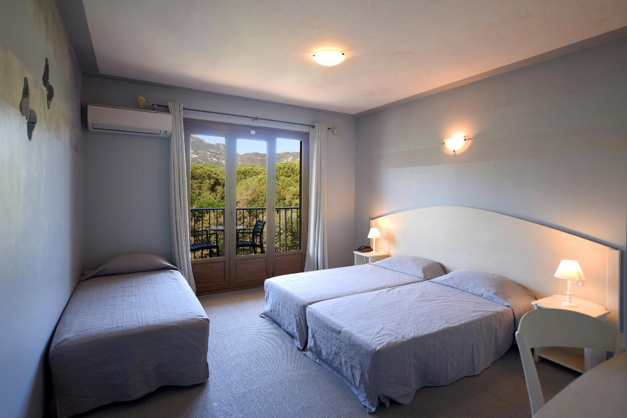 Hotel Cyrnea Καλβί Εξωτερικό φωτογραφία